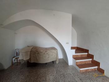 Three-bedroom town house with garage and cellar, near the coast. Furci Img20