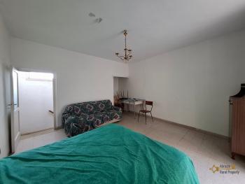 Three-bedroom town house with garage and cellar, near the coast. Furci Img19