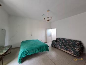 Three-bedroom town house with garage and cellar, near the coast. Furci Img18