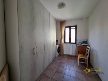 Perfect condition town house with garage, three bedrooms and heating system. Guilmi. Img18