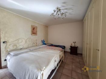 Perfect condition town house with garage, three bedrooms and heating system. Guilmi. Img14