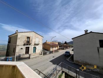 Perfect condition town house with garage, three bedrooms and heating system. Guilmi. Img25