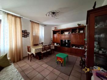 Perfect condition town house with garage, three bedrooms and heating system. Guilmi. Img9