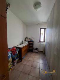 Perfect condition town house with garage, three bedrooms and heating system. Guilmi. Img17