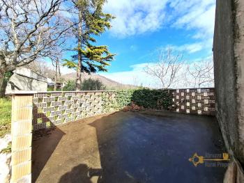 Detached country house in need of restoration with 10.000 sqm of land. Palmoli Img4