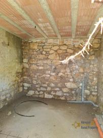 Detached country house in need of restoration with 10.000 sqm of land. Palmoli Img13