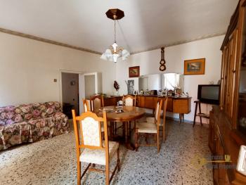 One bedroom town house for sale at 25 minutes’ drive from the Adriatic coast. San Buono Img2