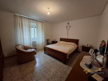 Two-bedroom town house in perfect conditions with large garage and panoramic view. Castiglione Messer Marino Img14