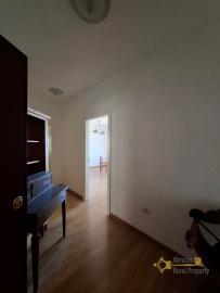 Large, recently restored, three-bedroom apartment with breathtaking panoramic view. Chieti Img18