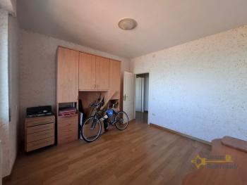 Large, recently restored, three-bedroom apartment with breathtaking panoramic view. Chieti Img20