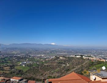 Large, recently restored, three-bedroom apartment with breathtaking panoramic view. Chieti