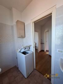 Large, recently restored, three-bedroom apartment with breathtaking panoramic view. Chieti Img28