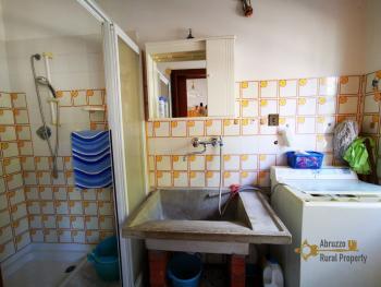 Large villa with garage, garden and attic floor. Carpineto Sinello Img30
