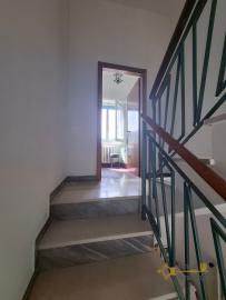 Perfect condition two-bedroom town house with panoramic terrace and cellar. Colledimezzo Img13