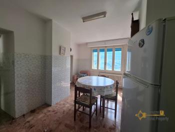 Perfect condition two-bedroom town house with panoramic terrace and cellar. Colledimezzo Img5