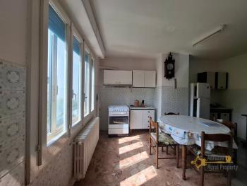 Perfect condition two-bedroom town house with panoramic terrace and cellar. Colledimezzo Img7