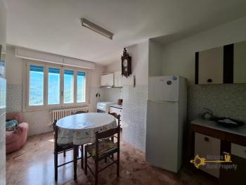 Perfect condition two-bedroom town house with panoramic terrace and cellar. Colledimezzo Img8