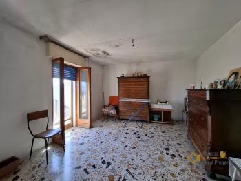 Three-bedroom town house with vaulted ceilings, panoramic terrace and a stone cellar. Palmoli. Img22