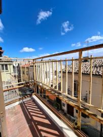 Three-bedroom town house with vaulted ceilings, panoramic terrace and a stone cellar. Palmoli. Img10