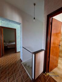 Three-bedroom country house in good conditions, with vaulted ceilings, cellar and garage. Schiavi D'Abruzzo Img34