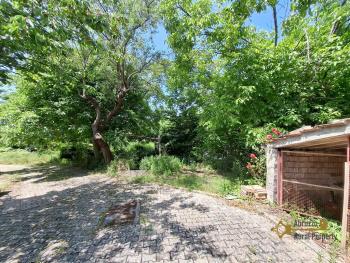 Three-bedroom country house in good conditions, with vaulted ceilings, cellar and garage. Schiavi D'Abruzzo Img4