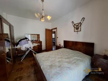 Three-bedroom, large town house in perfect conditions with cellar. Carpineto Sinello Img23