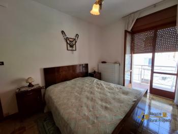 Three-bedroom, large town house in perfect conditions with cellar. Carpineto Sinello Img22