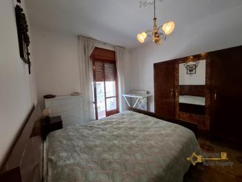 Three-bedroom, large town house in perfect conditions with cellar. Carpineto Sinello Img21