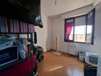 Spacious three-bedroom apartment with panoramic balcony and large garage. San Salvo Img17