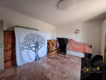 Spacious three-bedroom apartment with panoramic balcony and large garage. San Salvo Img30