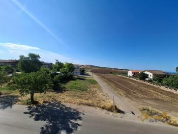 Spacious three-bedroom apartment with panoramic balcony and large garage. San Salvo Img12