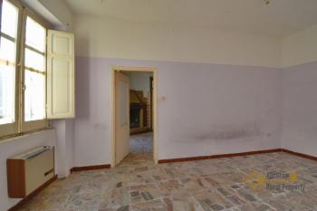Two-bedroom town house of 90 smq, situated at 10 minutes from the Adriatic Coast. Cupello Img10