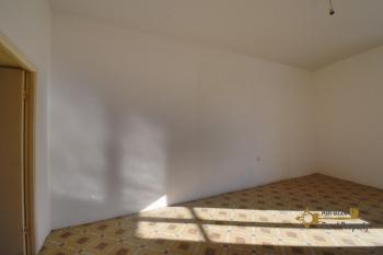 Two-bedroom town house of 90 smq, situated at 10 minutes from the Adriatic Coast. Cupello Img21