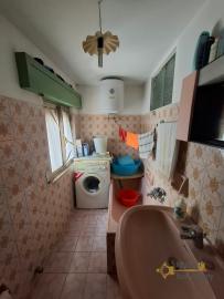 Two-bedroom town house in habitable conditions with cellar. Celenza Sul Trigno Img16