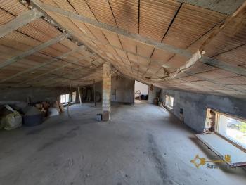 Spacious country house surrounded by 3000 sqm of land. Atessa Img25