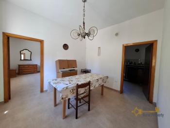 Spacious country house surrounded by 3000 sqm of land. Atessa Img5