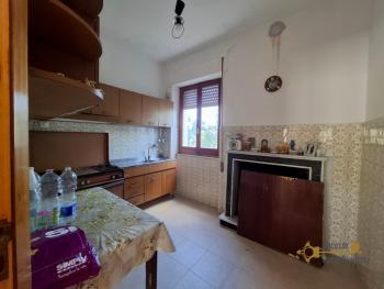 Spacious country house surrounded by 3000 sqm of land. Atessa Img7