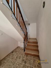 Spacious country house surrounded by 3000 sqm of land. Atessa Img13