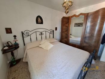 Three-bedroom town house with panoramic view of the mountains. Schiavi D'Abruzzo Img12