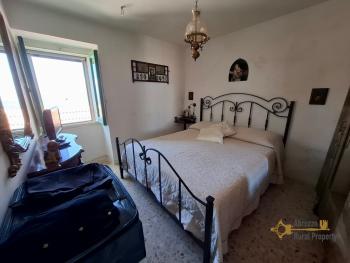 Three-bedroom town house with panoramic view of the mountains. Schiavi D'Abruzzo Img11