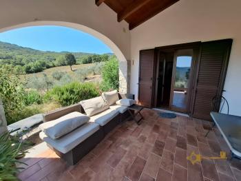 Elegant, four-bedroom villa with large veranda, garden and panoramic view. Castelverrino Img7