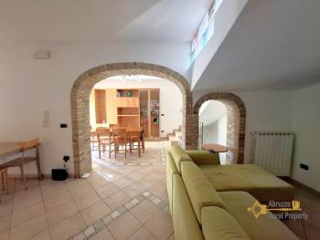 Completely restored, three-bedroom town house with panoramic terrace. Gissi
