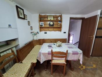 Completely restored town house with four bedrooms and vaulted ceilings. Celenza Sul Trigno Img4