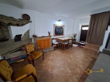 Completely restored town house with four bedrooms and vaulted ceilings. Celenza Sul Trigno Img7