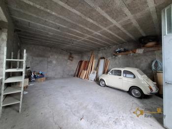 Three-bedroom stone house with a large garage and two cellars. Carpineto Sinello Img22