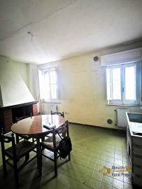 Four-bedroom stone house with panoramic terrace. Torricella Peligna Img7