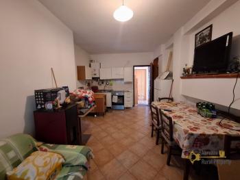 Three-bedroom town house with garden, garage and self-contained flat. Celenza Sul Trigno Img33
