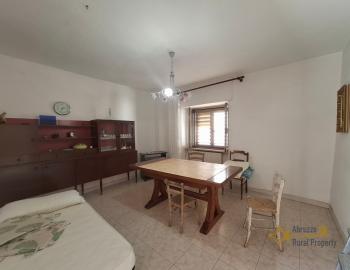 Two-bedroom town house with cellar and balcony. Mafalda Img2