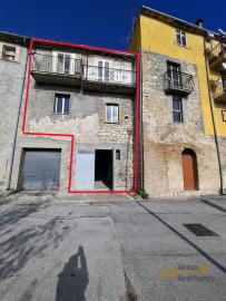 Cosy two-double bedroom town house with spectacular panoramic view and garage. San Buono. Img2