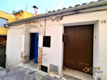 Cosy two-double bedroom town house with spectacular panoramic view and garage. San Buono. Img27